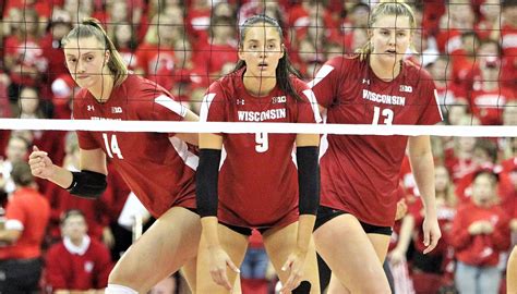 college volleyball team exposed|Wisconsin university police investigate leak of private。